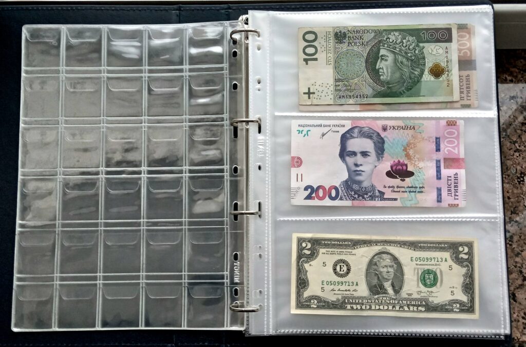 АЛЬБОМ А4 на 150монет та 180 банкнот (65 листів) MINGT